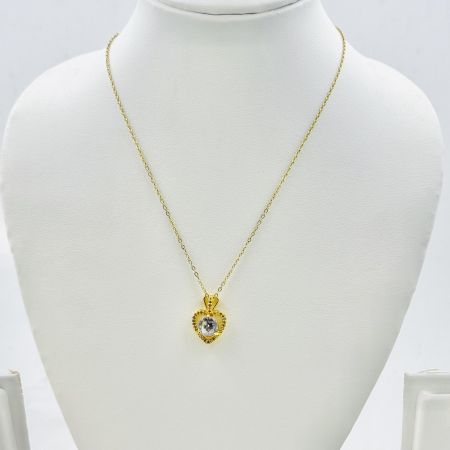 Gold Polish Waterproof White Stone Heart Necklace